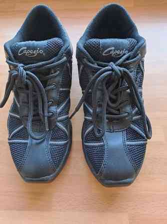 Capezio tanssilenkkarit, koko 36.5 Masku