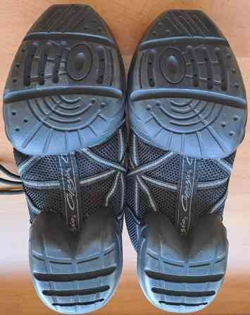 Capezio tanssilenkkarit, koko 36.5 Masku