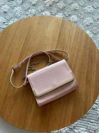 Klingin roosa laukku Турку