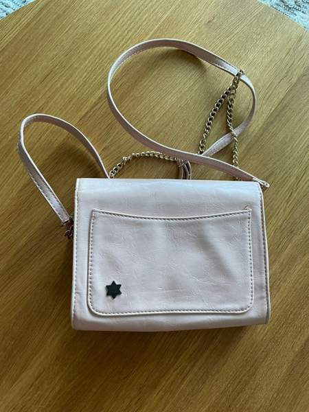 Klingin roosa laukku Turku – foto 4