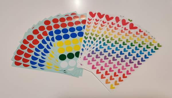 värillisiä koristetarroja sydän ja ympyrä Vaasa – foto 1