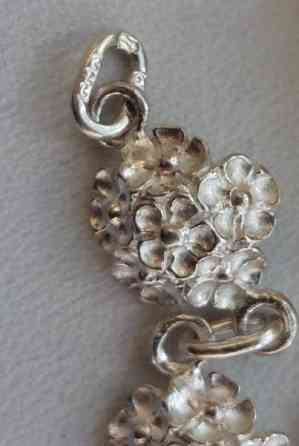 Lahden kultakorun 830 hopeinen hopeinen kukkakuvioinnilla rannekoru 1970 luvulta Лахти