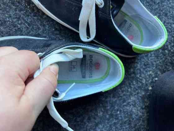 Mustat tennarit 38 Kuopio