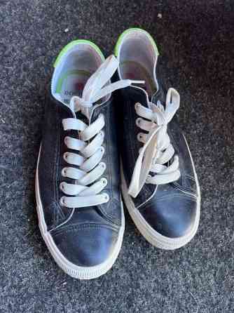 Mustat tennarit 38 Kuopio