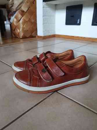 Kavat nahkakengät 32 Иматра