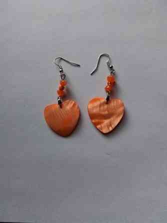 Kauniit korvakorut Eura