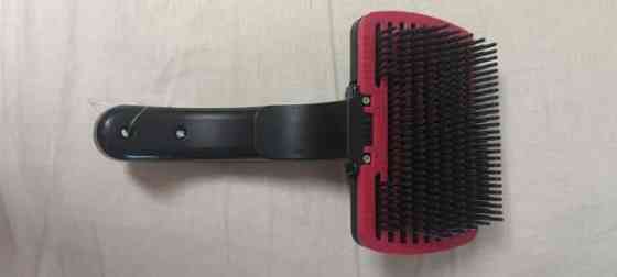 Kaksi koiran harjaa Vantaa