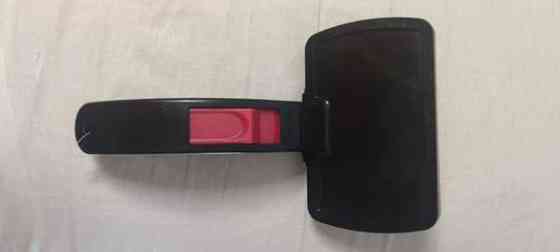 Kaksi koiran harjaa Vantaa