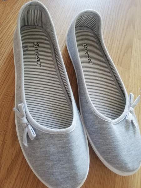 Harmaat kesäkengät Тампере - изображение 1