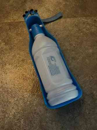 Juomapullo ja kuppi yhdistelmä esim. koiralle Turku