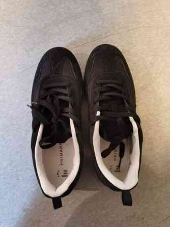 mustat kengät Helsinki