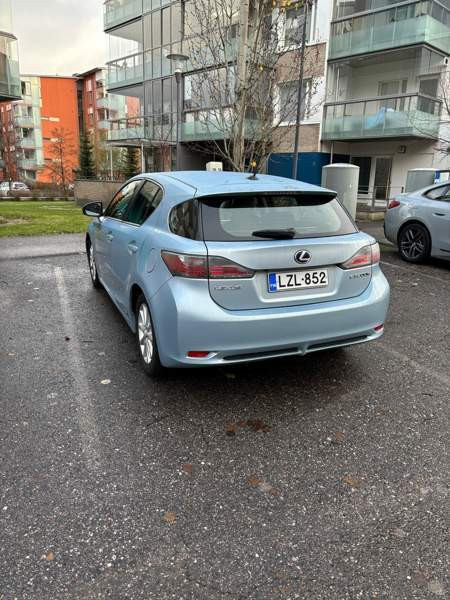 Lexus CT Espoo - valokuva 3