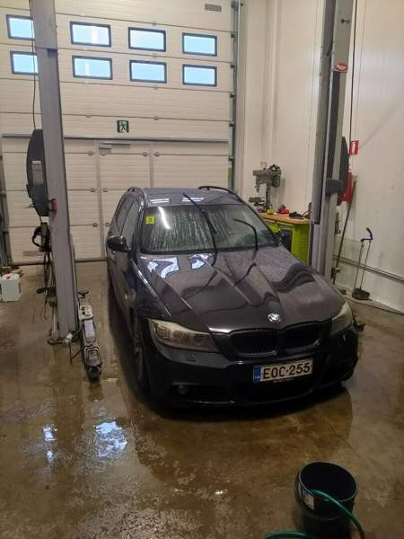 BMW 335 Helsinki - valokuva 1