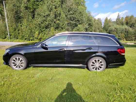 Mercedes-Benz E Ruovesi