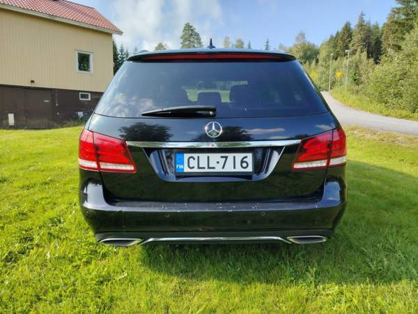 Mercedes-Benz E Ruovesi - изображение 8