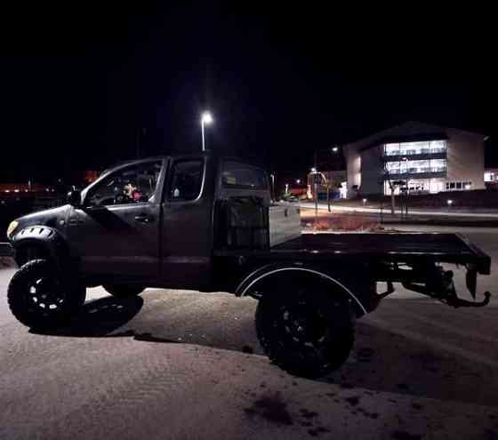 Toyota Hilux Nurmijaervi