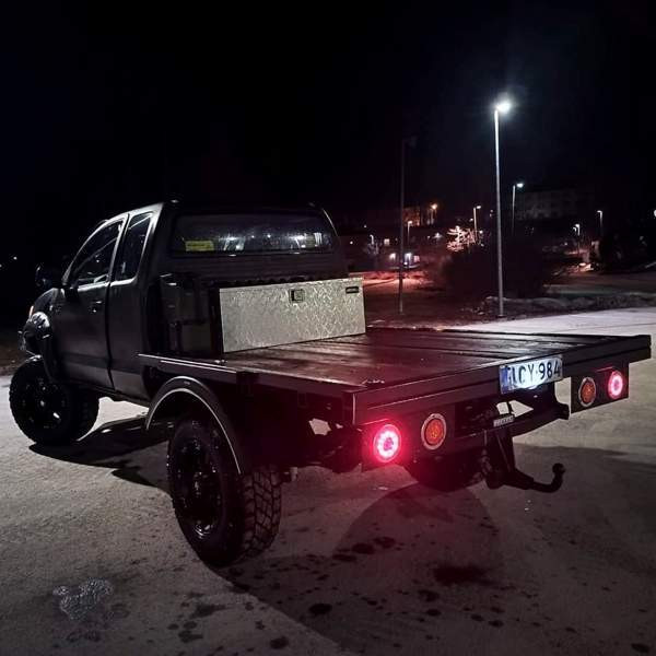 Toyota Hilux Nurmijaervi - photo 3