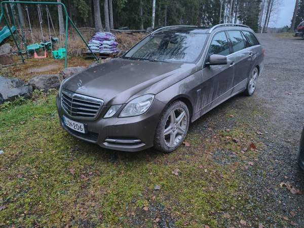 Mercedes-Benz E Yloejaervi - изображение 1