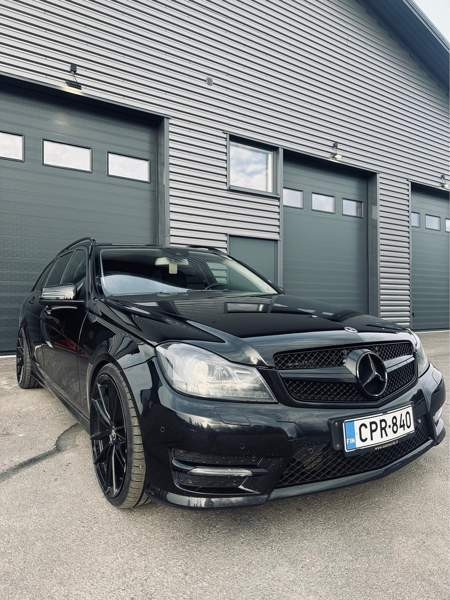 Mercedes-Benz C Вихти - изображение 3