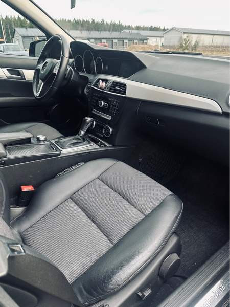 Mercedes-Benz C Вихти - изображение 4