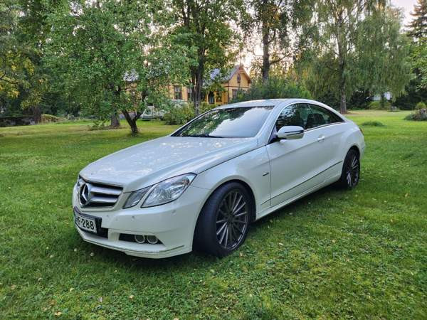 Mercedes-Benz E Glebychevo - valokuva 5