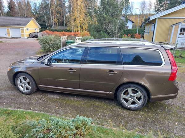 Volvo V70 Lieto - изображение 3