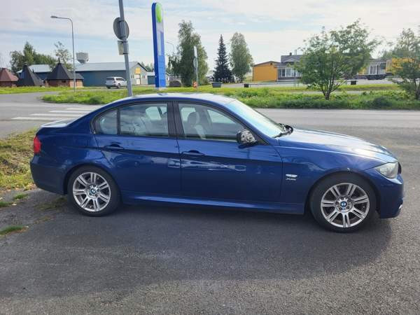 BMW 330 Kemin - valokuva 2