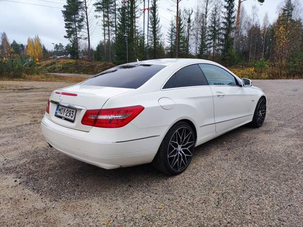 Mercedes-Benz E Ювяскюля - изображение 4