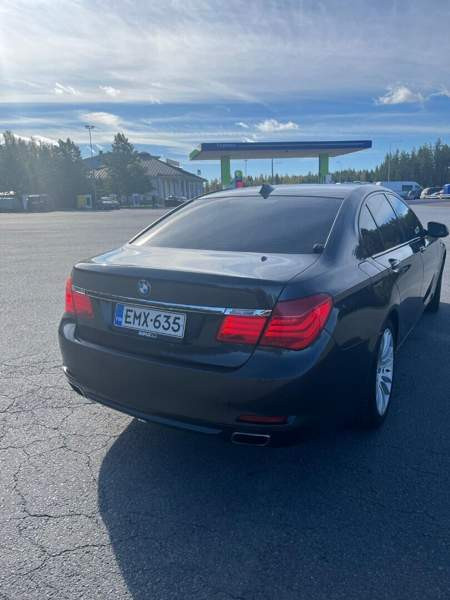 BMW 740 Jalasjärvi - изображение 7