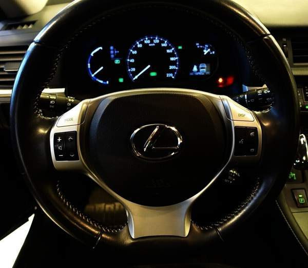 Lexus CT Tampere - valokuva 5