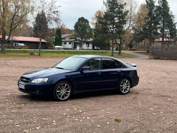 Subaru Legacy Kouvola - valokuva 4