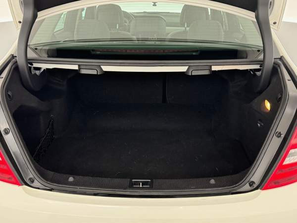 Mercedes-Benz C Tampere - valokuva 6