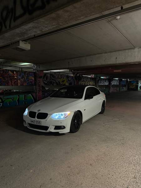 BMW 330 Helsinki - valokuva 2