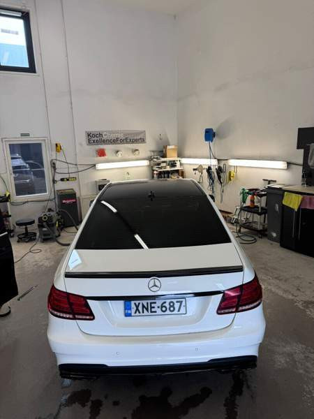 Mercedes-Benz E Хювинкяя - изображение 7