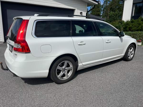 Volvo V70 Russia – foto 2