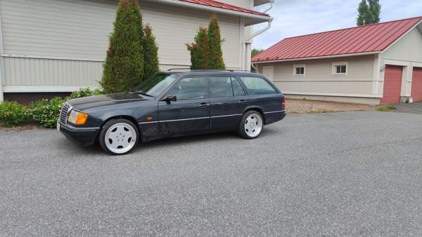 Mercedes-Benz 300 Eurajoki - valokuva 4