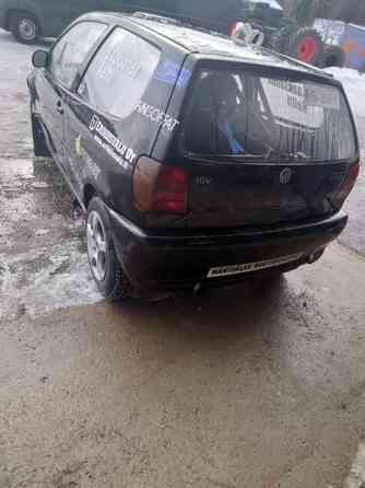 Volkswagen Polo Maentsaelae