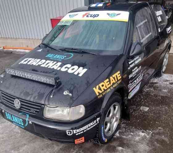 Volkswagen Polo Maentsaelae