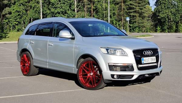 Audi Q7 Kouvola - valokuva 1
