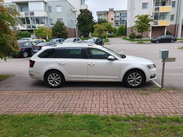 Skoda Octavia Tampere - valokuva 2