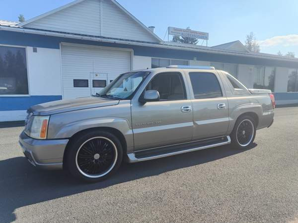 Cadillac Escalade Huittinen - valokuva 2