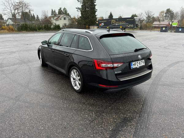 Skoda Superb Somero - изображение 4