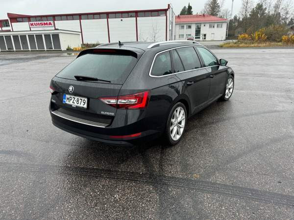Skoda Superb Somero - изображение 5