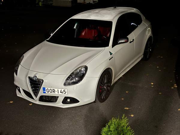 Alfa Romeo Giulietta Alajärvi - photo 1