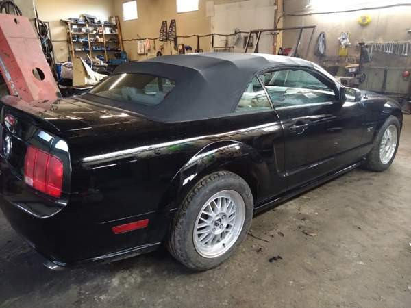 Ford Mustang Hankasalmi - valokuva 2