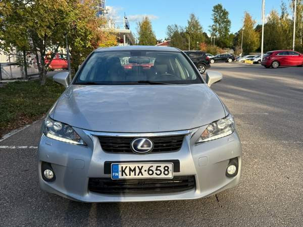 Lexus CT Nokia - valokuva 1