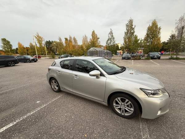 Lexus CT Nokia - valokuva 8