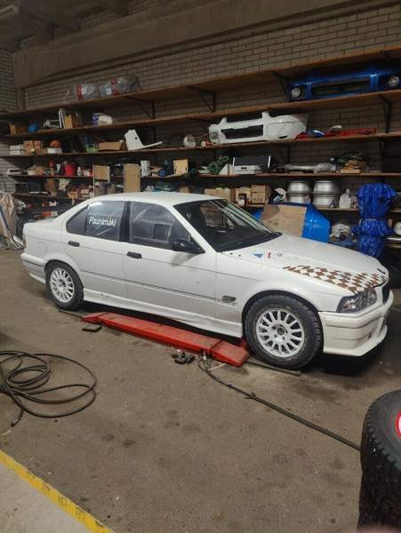 BMW 325 Mikkeli – foto 2