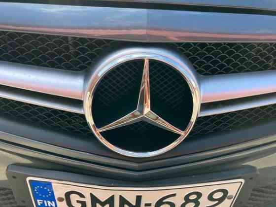 Mercedes-Benz E Oulainen