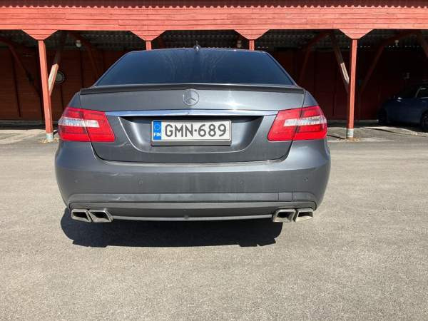 Mercedes-Benz E Oulainen - изображение 8
